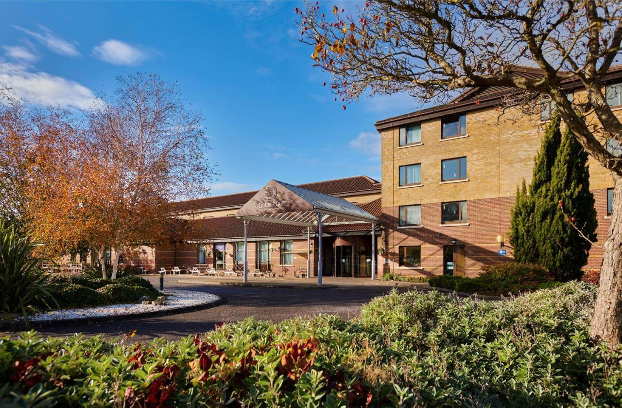 Doubletree By Hilton Swindon Hotel Exteriör bild